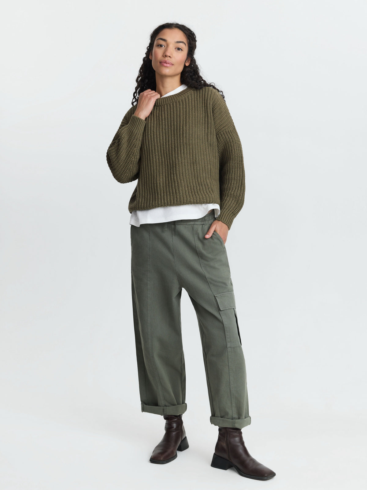 Women's Organic Cotton Cargo Trousers | Relaxed Barrel Leg
