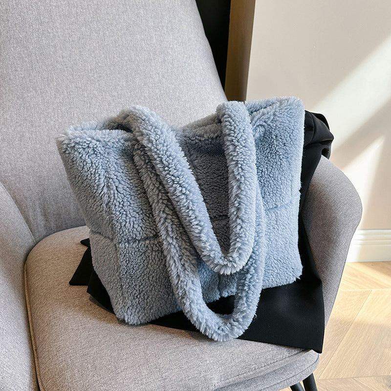 Women's Plush Sherpa Tote