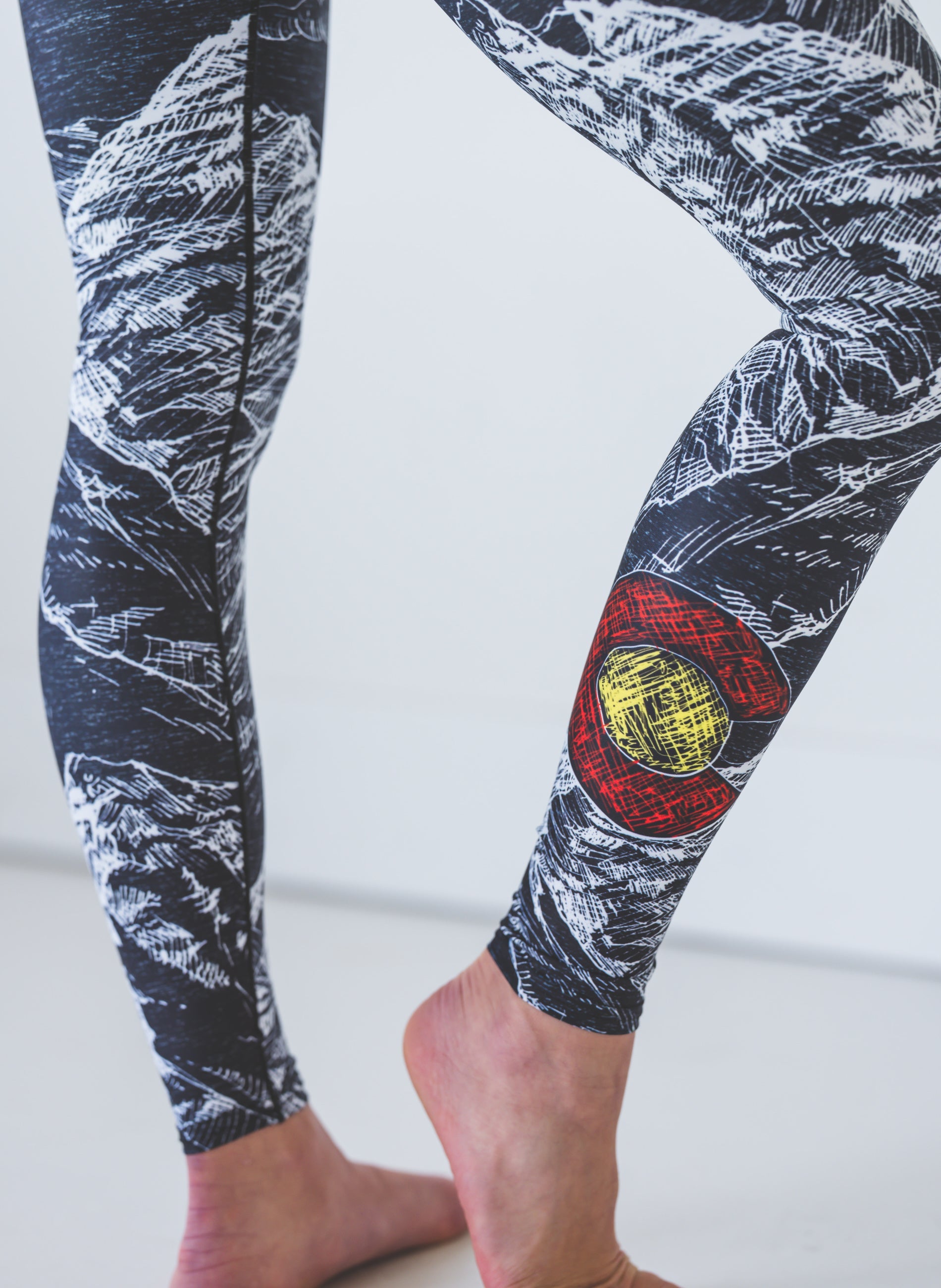 Mountain Sketch Yoga Pants