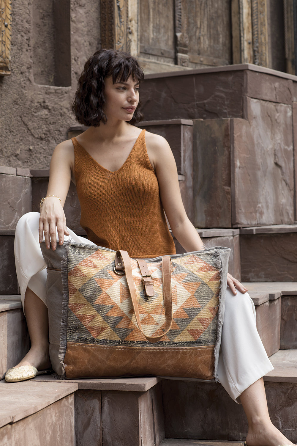 Myra Cosmopolitan Weekender Bag