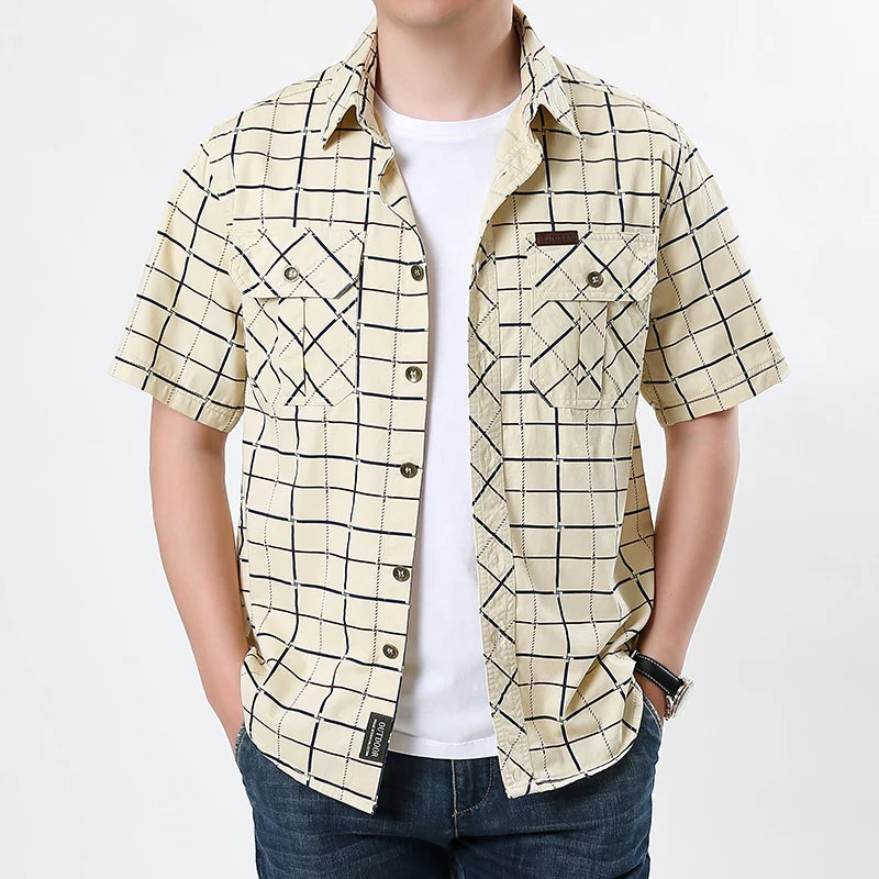 Men's Plaid Short Sleeve Button-Down Shirt