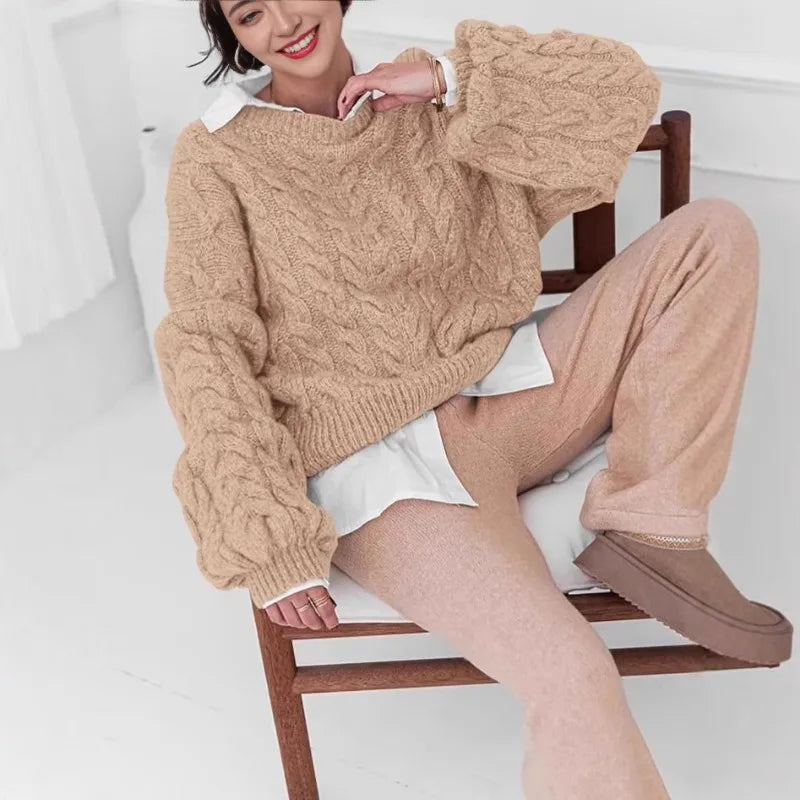 Women's Cable-Knit Pullover Sweater