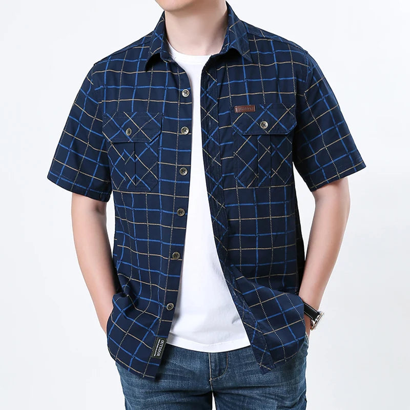 Men's Plaid Short Sleeve Button-Down Shirt