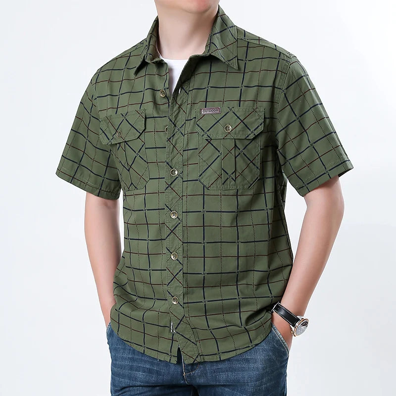 Men's Plaid Short Sleeve Button-Down Shirt