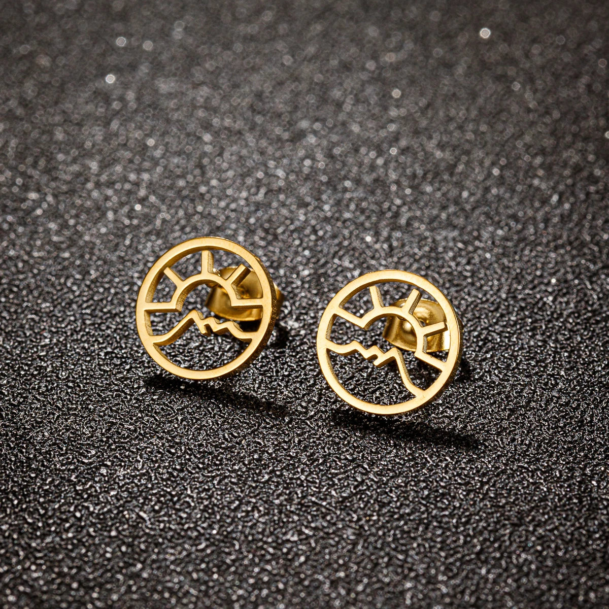 Snow Mountain Stud Earrings