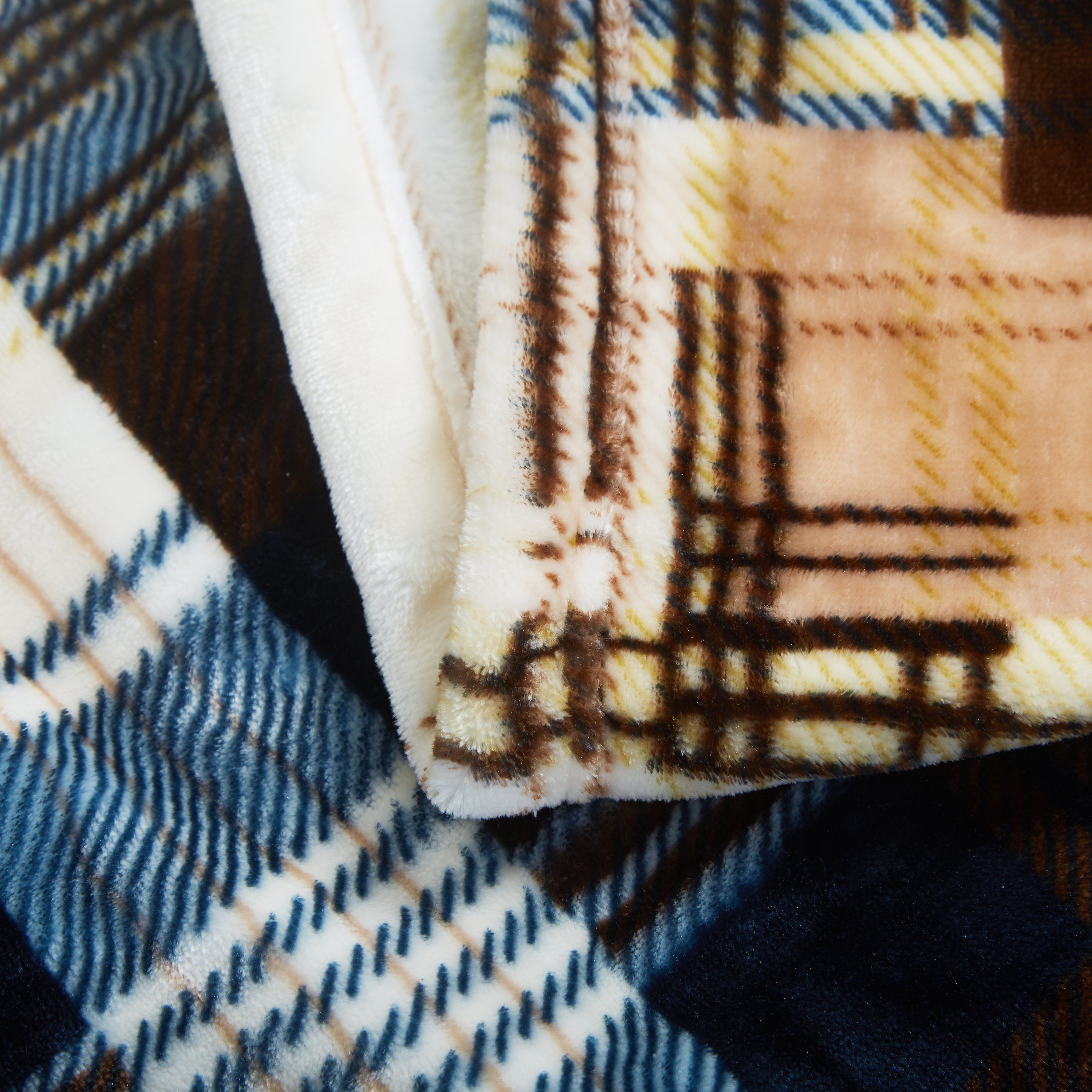 Winter Cabin Plaid Throw Blanket