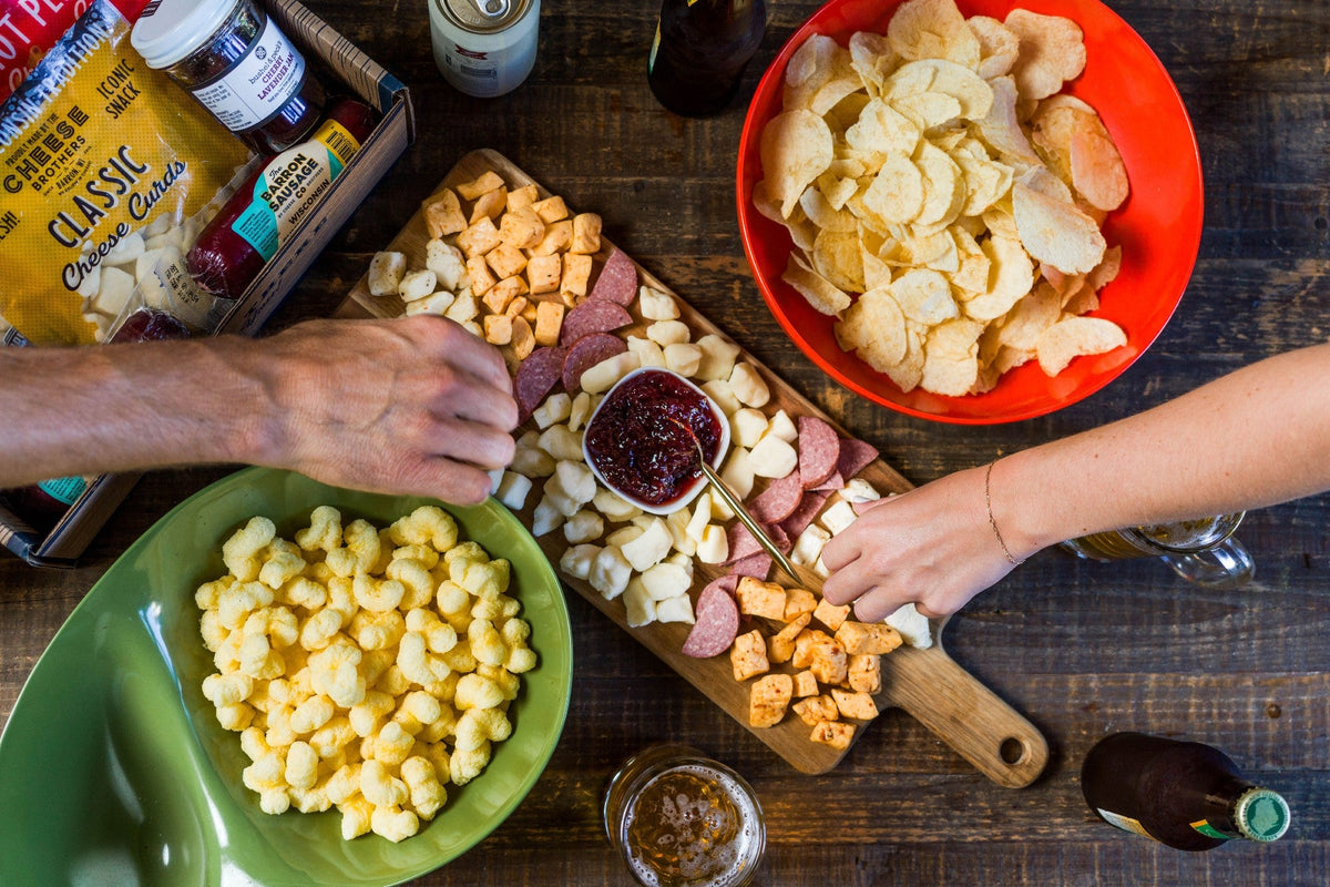 Cheese Brothers Char-CURD-erie Box – Cheese Curds & Sausage