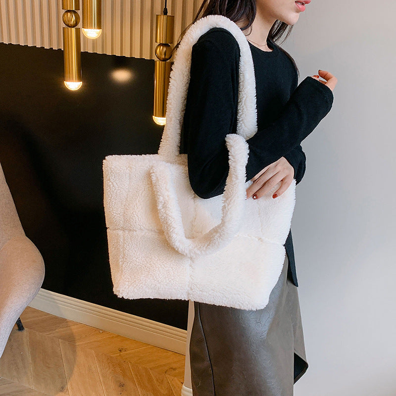 Women's Plush Sherpa Tote