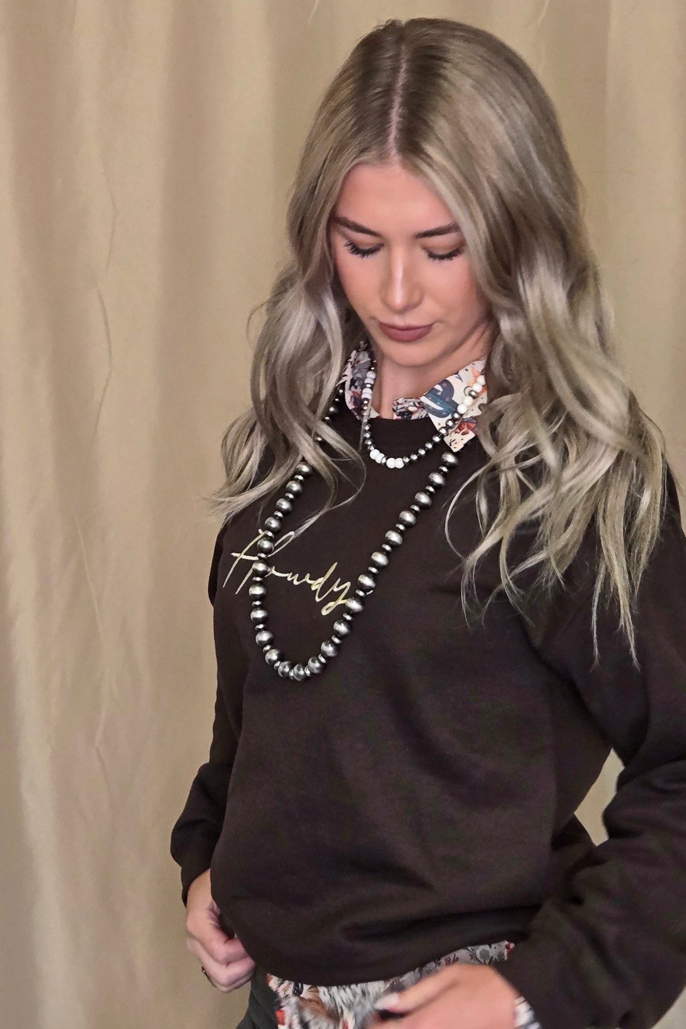 Women's Howdy Embroidered Sweatshirt