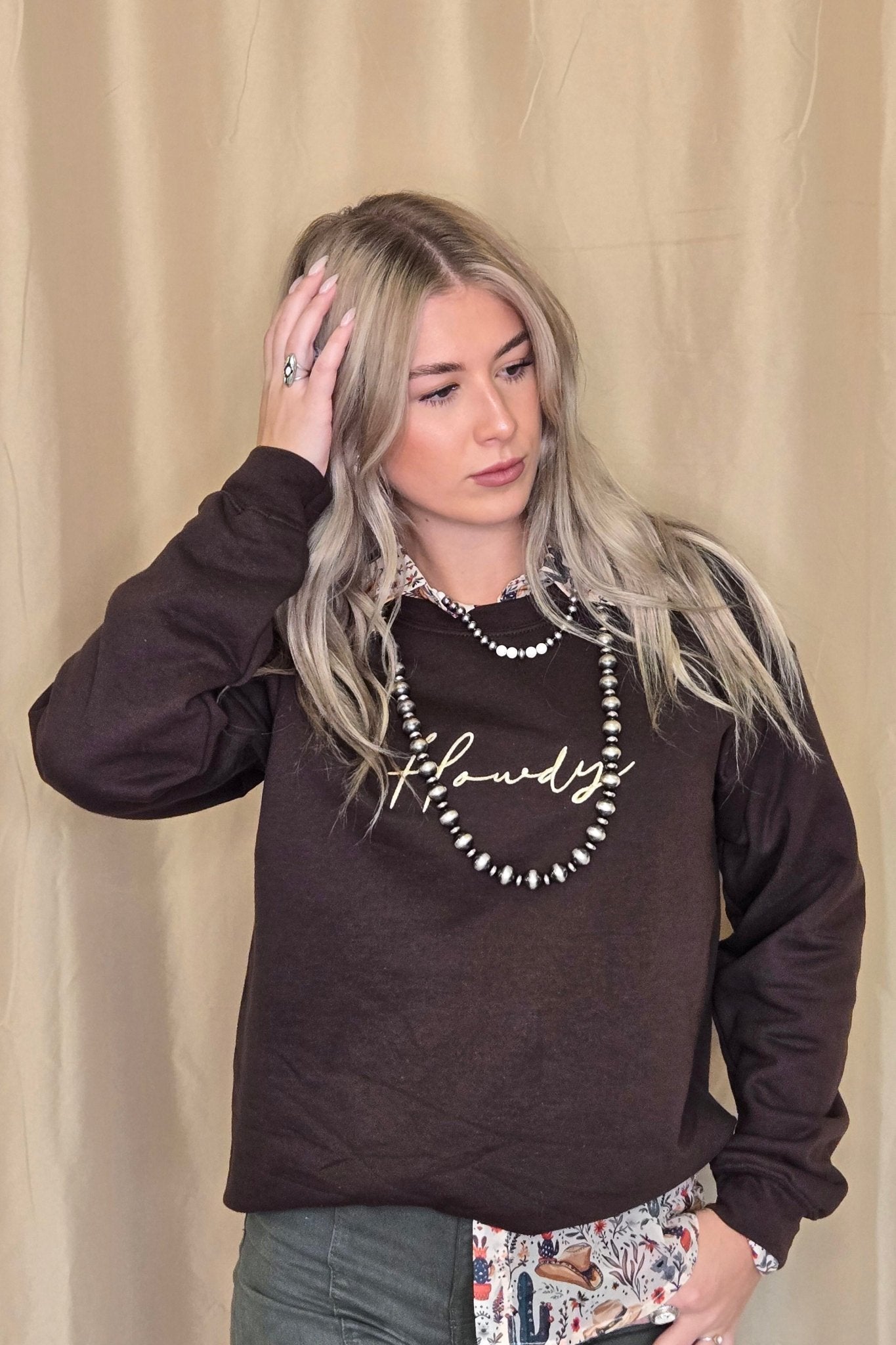 Women's Howdy Embroidered Sweatshirt