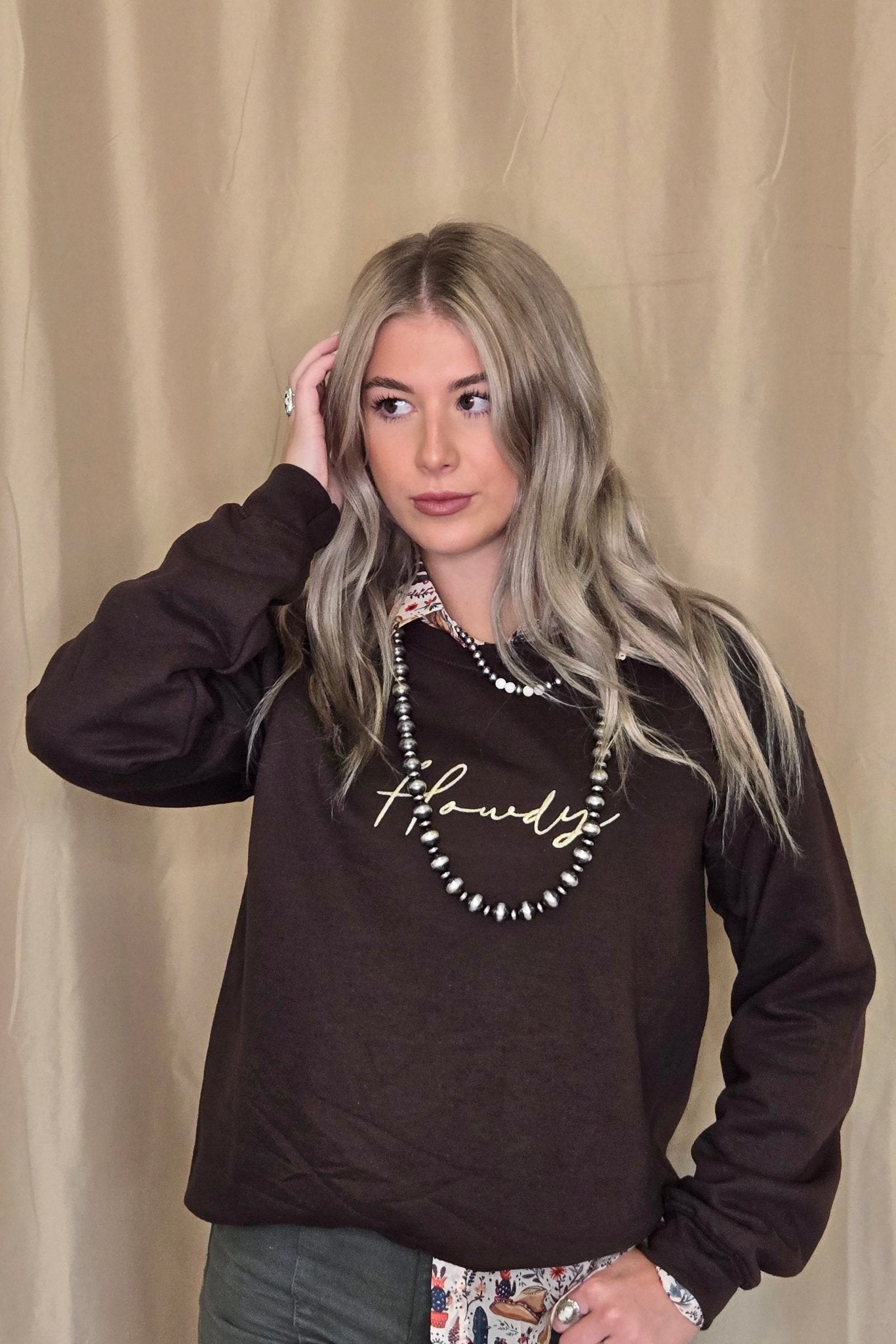 Women's Howdy Embroidered Sweatshirt