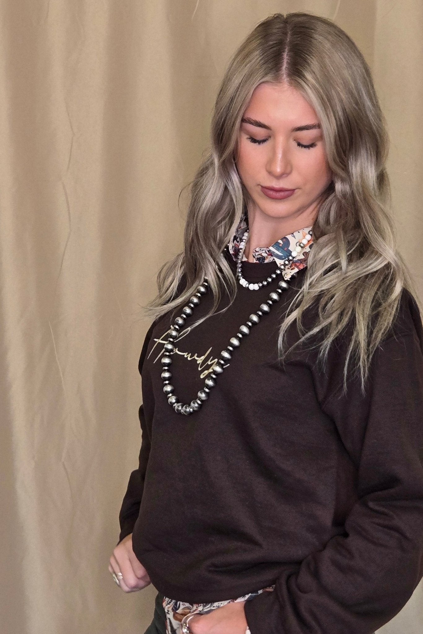 Women's Howdy Embroidered Sweatshirt